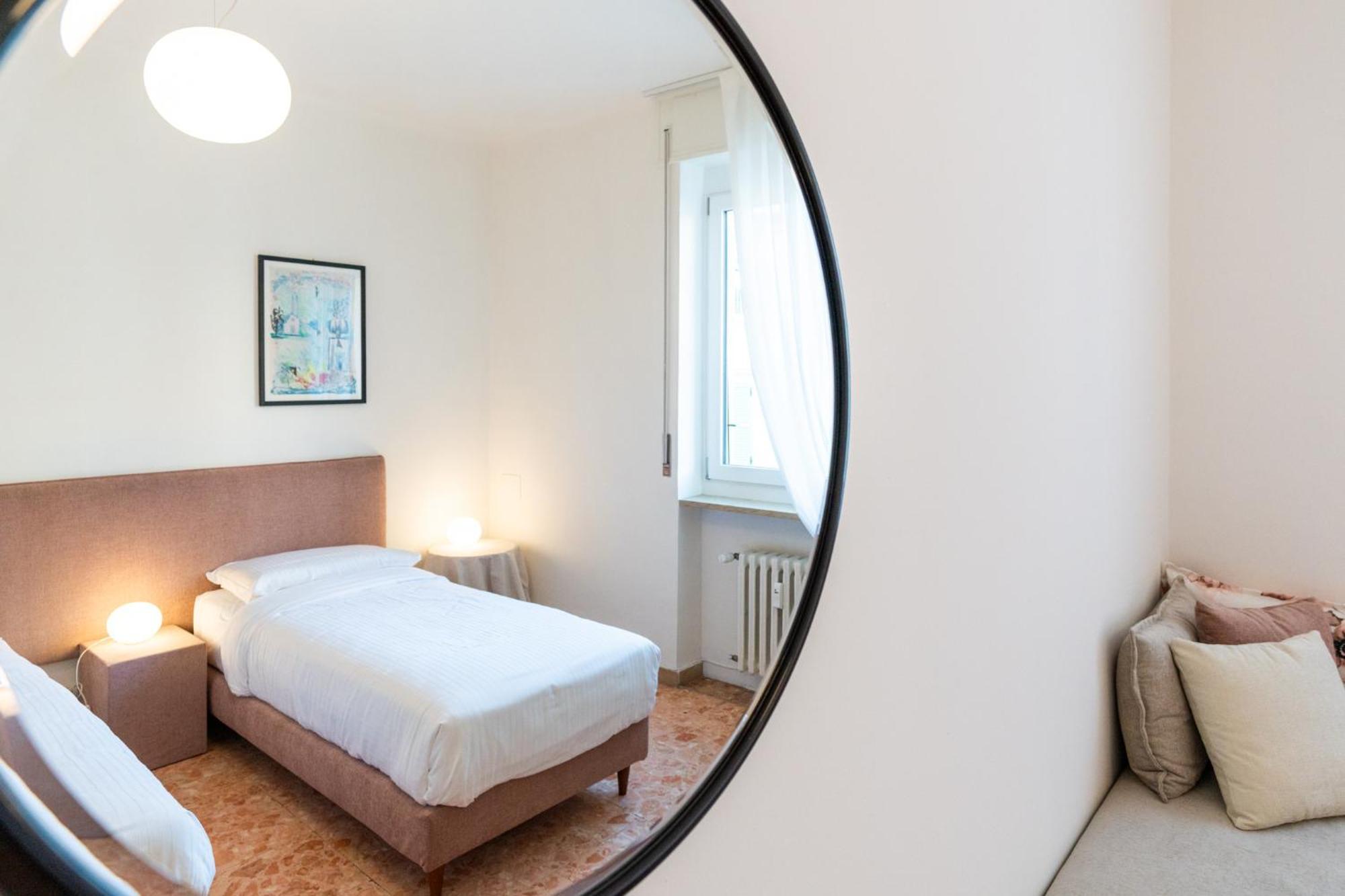 Domus Verona - Elegante Residenza Con Affaccio Su Porta Leoni ห้อง รูปภาพ