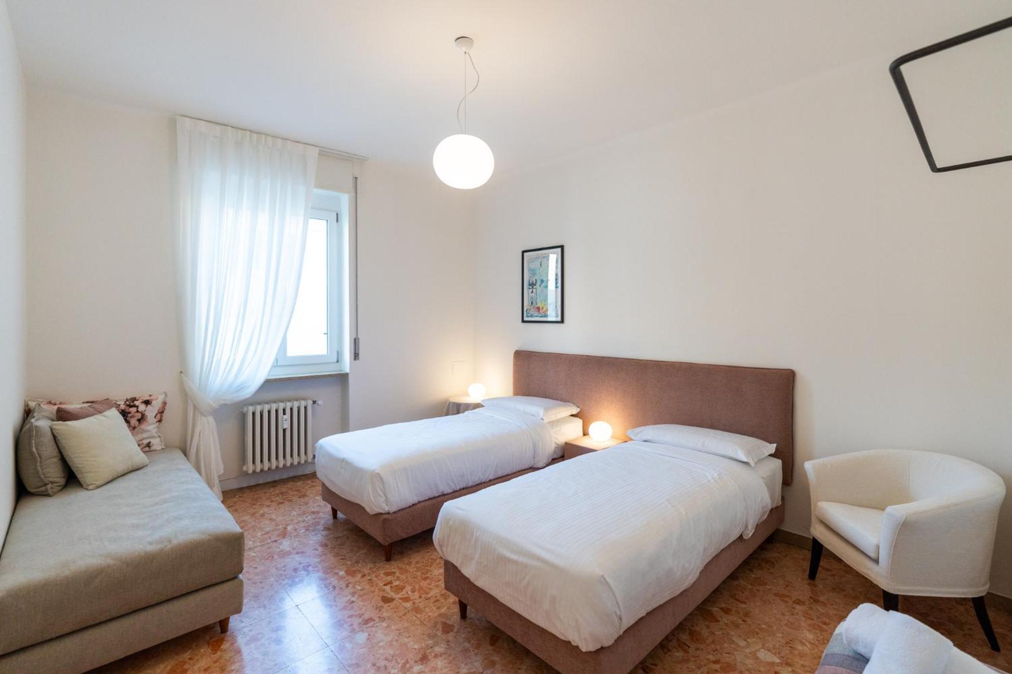 Domus Verona - Elegante Residenza Con Affaccio Su Porta Leoni ห้อง รูปภาพ