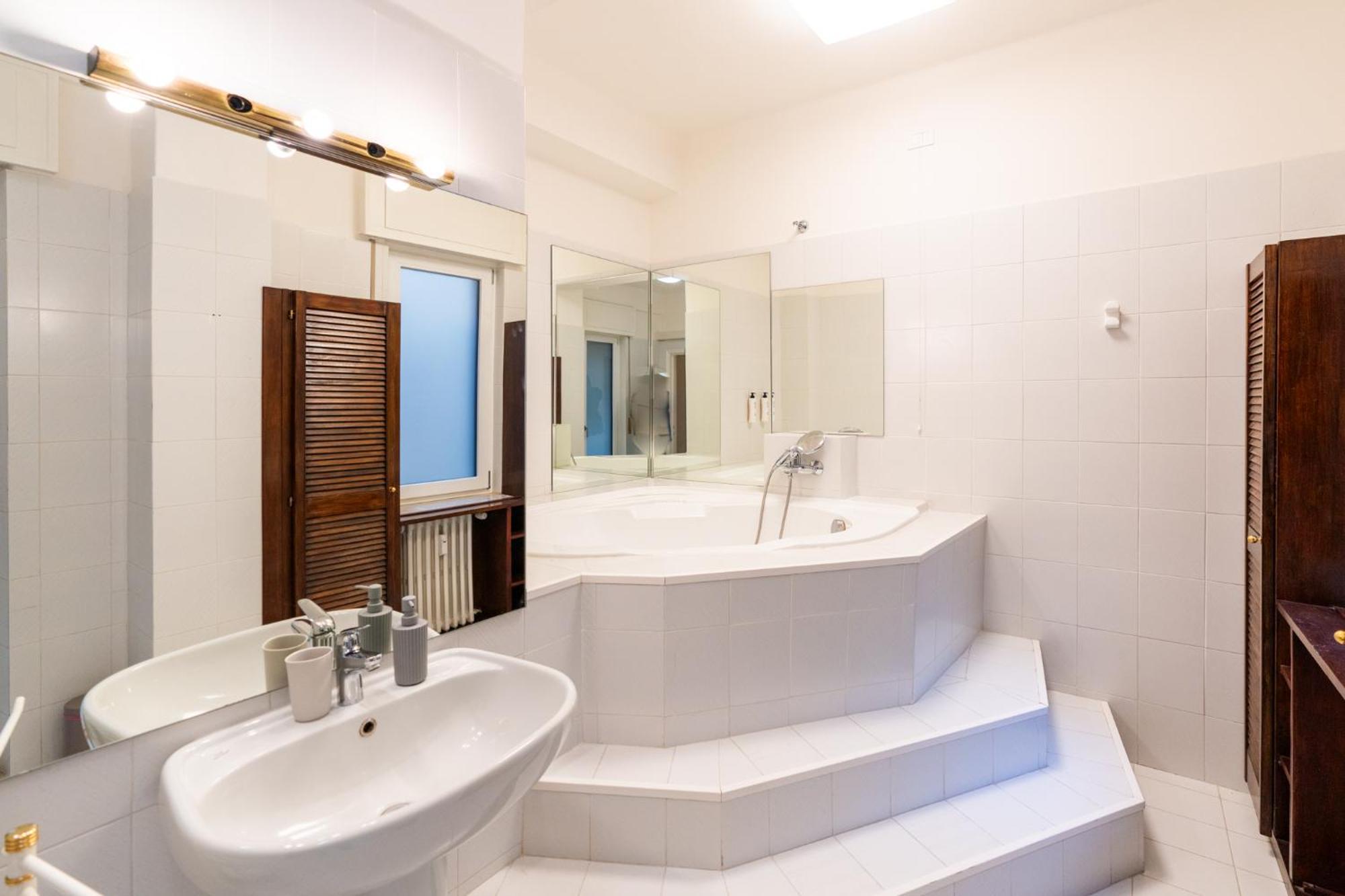 Domus Verona - Elegante Residenza Con Affaccio Su Porta Leoni ห้อง รูปภาพ